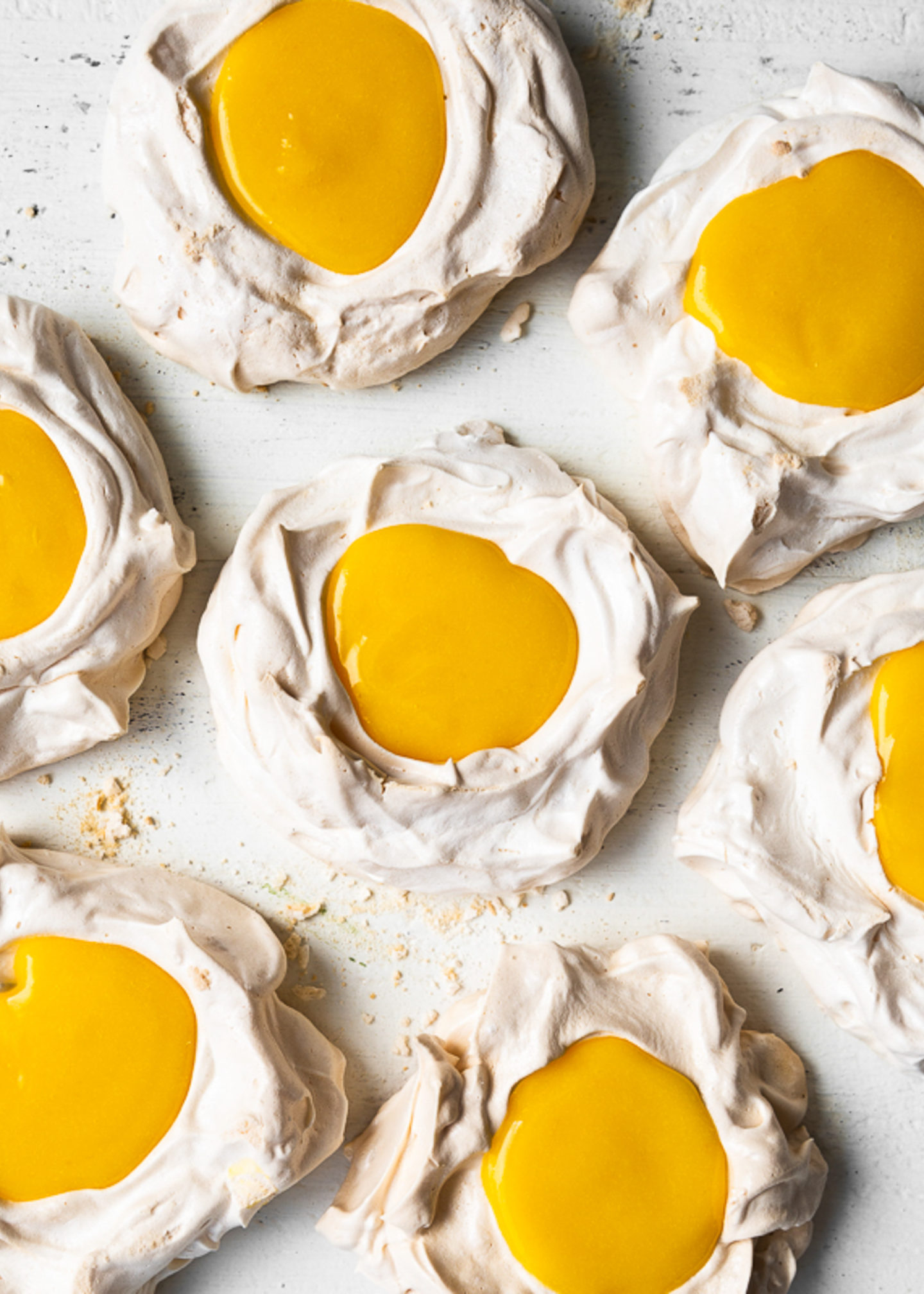 Mini Pavlovas with Lemon Curd