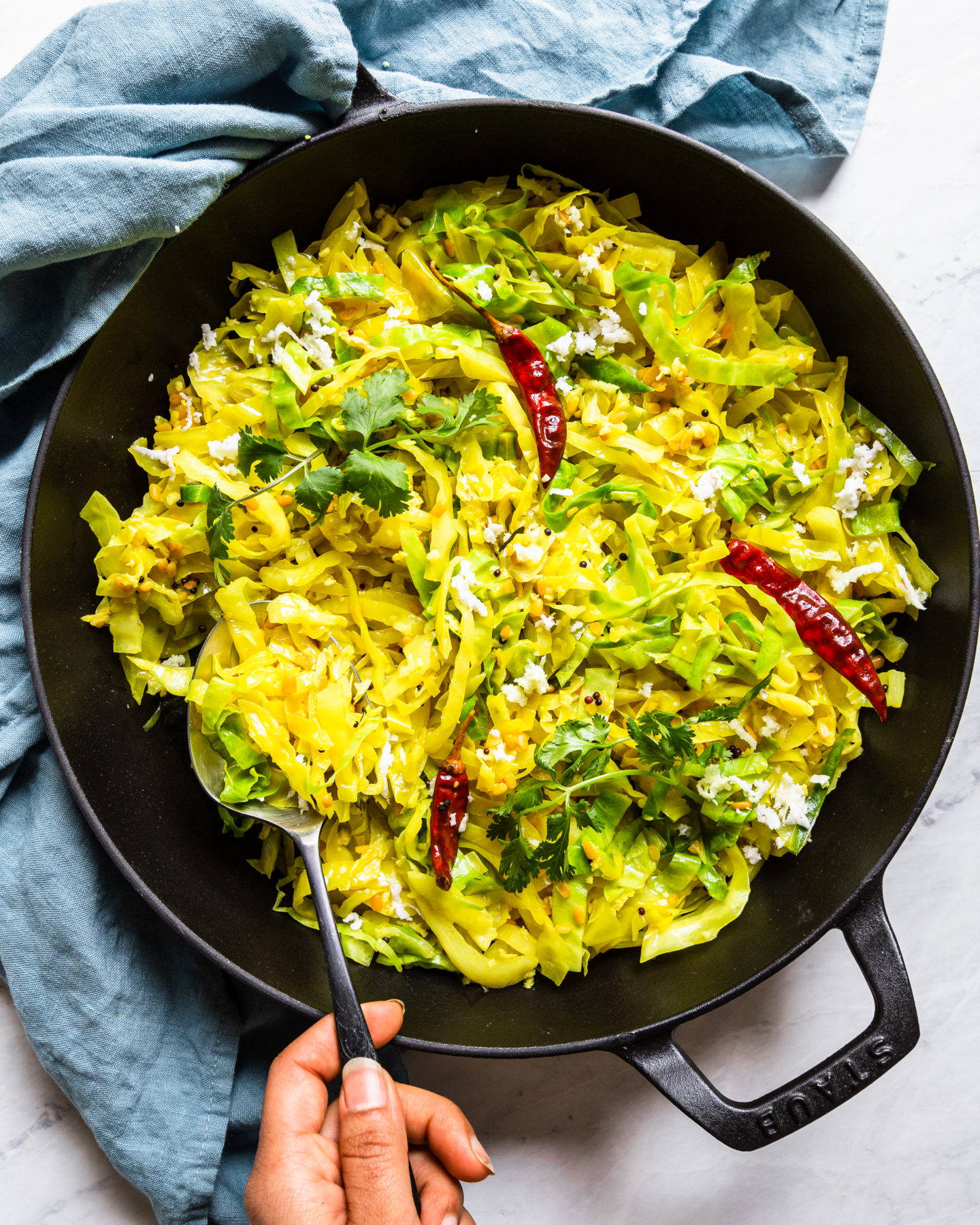 how many calories in cabbage curry