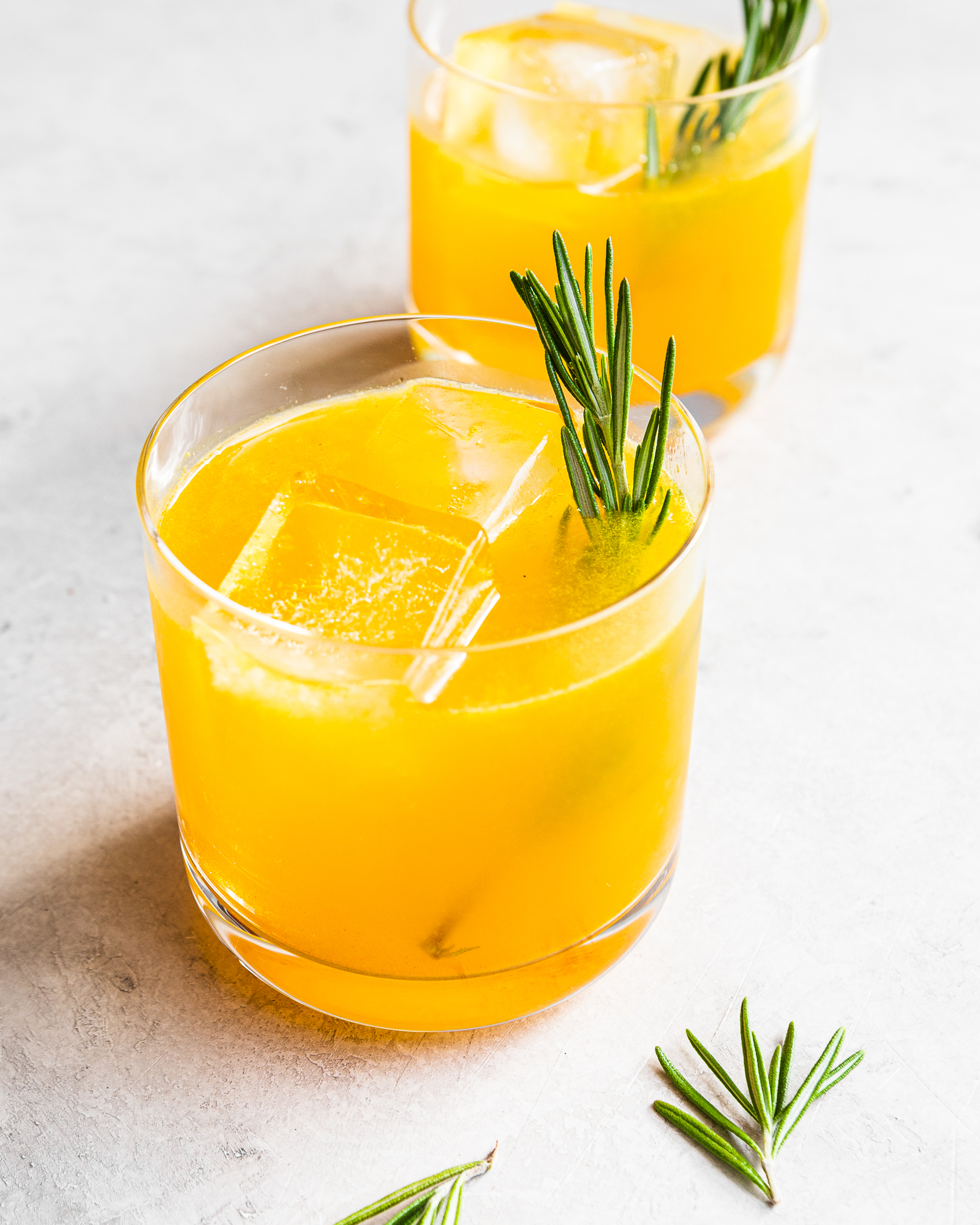 Turmeric Vodka Cocktail with Tonic